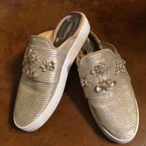 Badgley Mischka slides